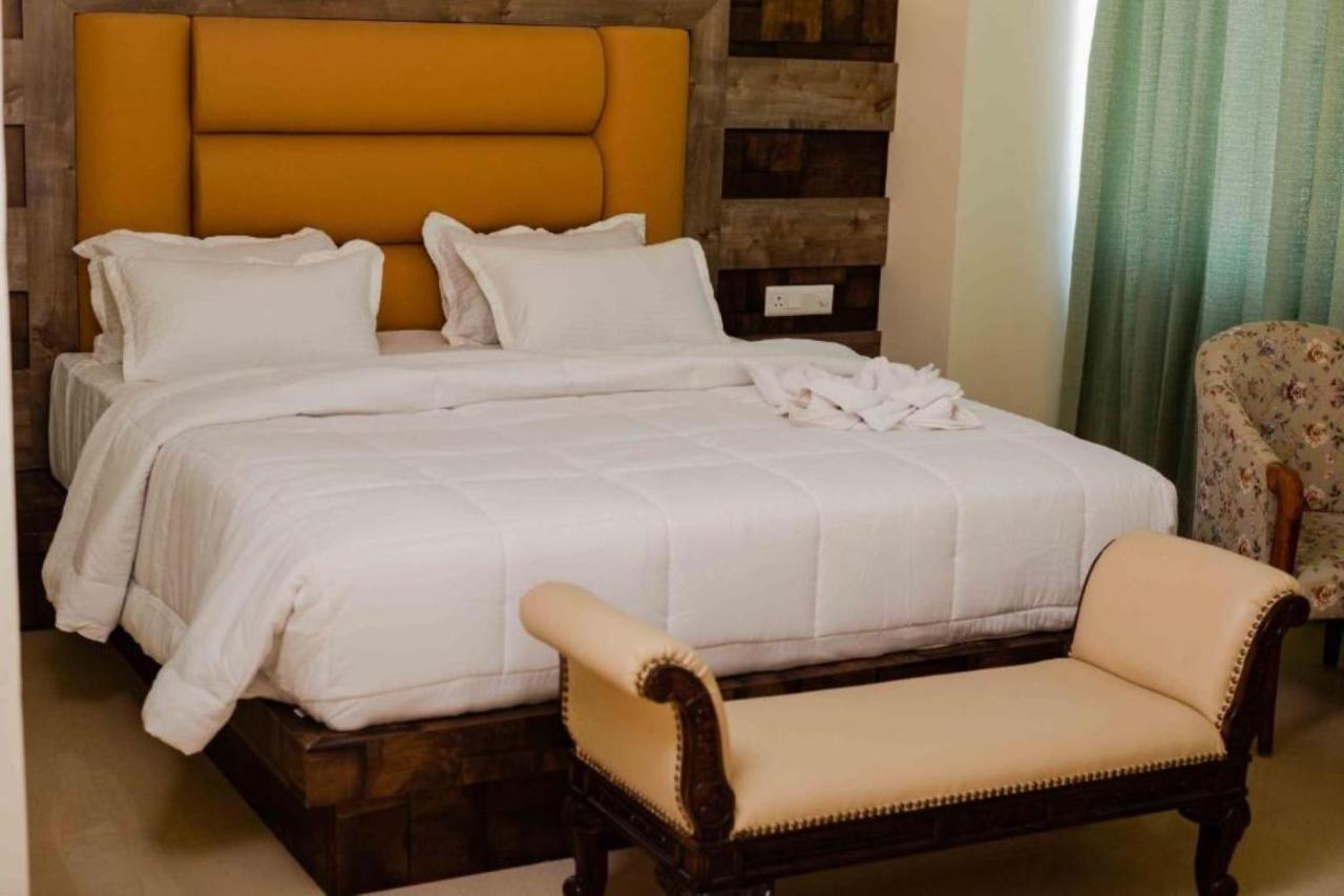 Hotel Grand Lotus Dimāpur Екстериор снимка