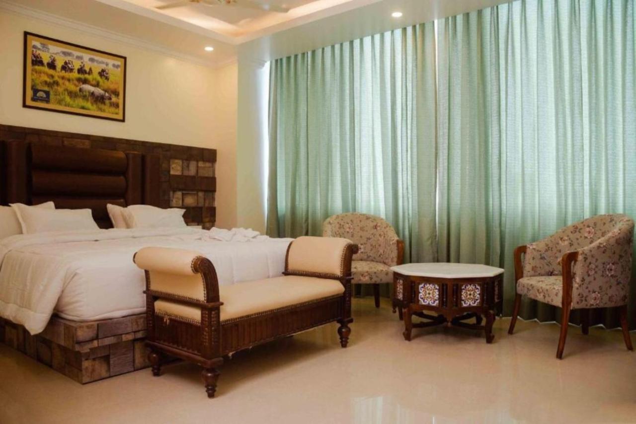 Hotel Grand Lotus Dimāpur Екстериор снимка